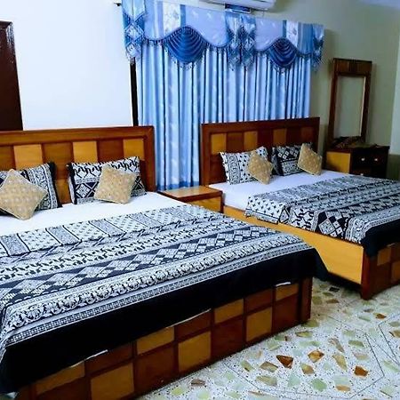 Galaxy Palace Near Millennium Mall Karachi Luaran gambar