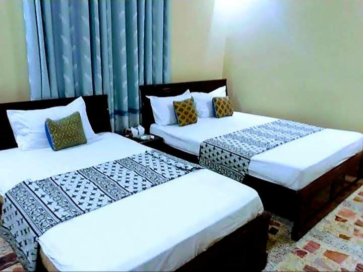 Galaxy Palace Near Millennium Mall Karachi Luaran gambar